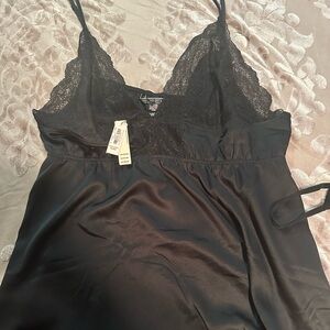 Black lingerie set from Victoria secret, brand new never worn xl